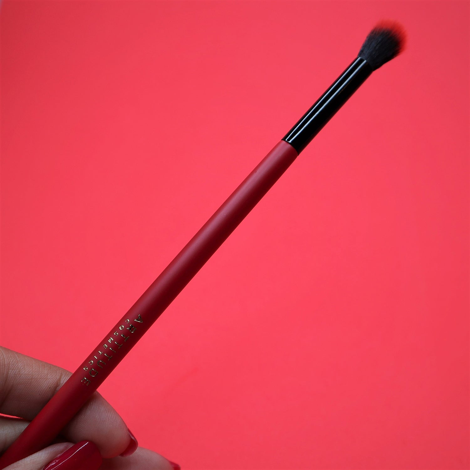 Long Fluffy Eyeshadow Brush