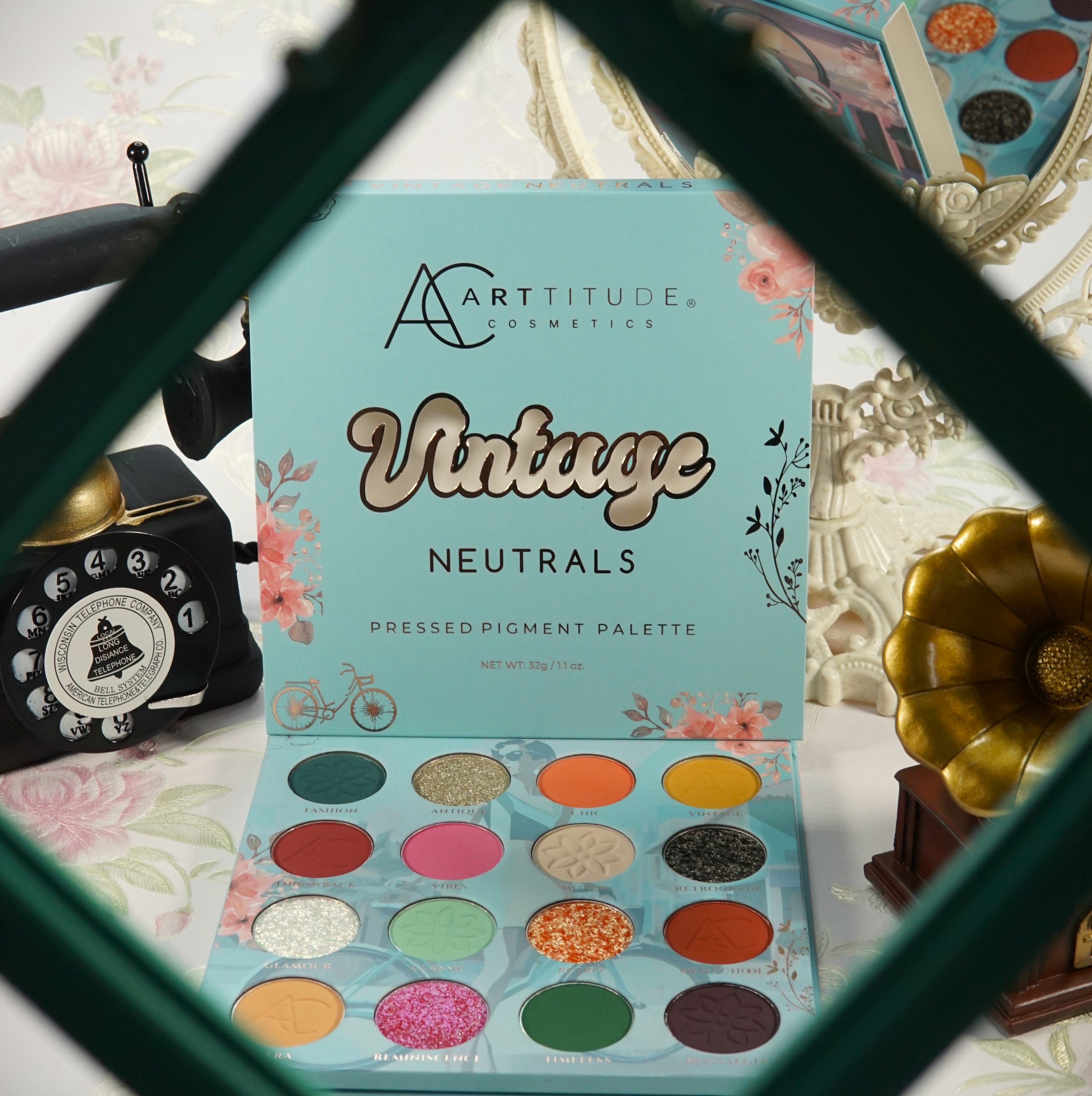Vintage Neutrals Eyeshadow Palette